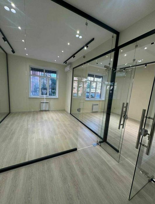 Продаётся коммерческое помещение (нежилое) Ц Квартал,  2 линия