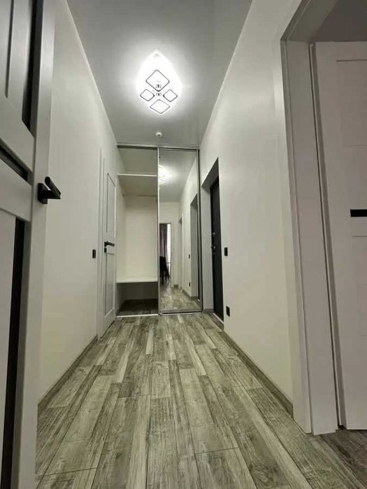 Двустаен имот в кв.Света Троица