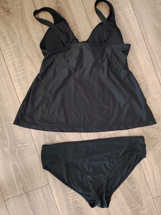 Costum de baie mărimea 46