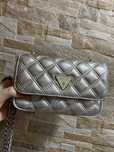 Чанта Guess
