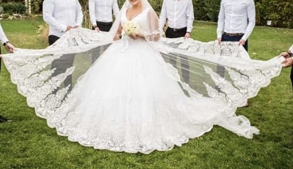Rochie  de  mireasa  facuta pe comanda