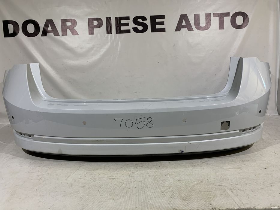 Bara spate Skoda Octavia 4 Berlina, Sedan, 2020, 2021, 2022, 2023, 2024, cod origine OE 5E6807421.