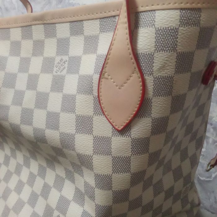 Чанта  louis Vuitton