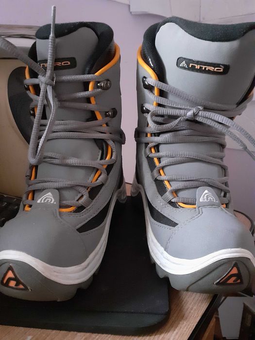 Ghete,cizme,boots,snowbording  iarna NITRO  noi cu eticheta m38-40.