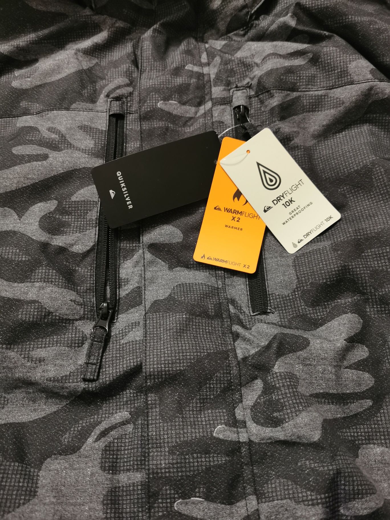 Ново мъжко ски/борд яке Quiksilver, XL размер, 10к. воден стълб