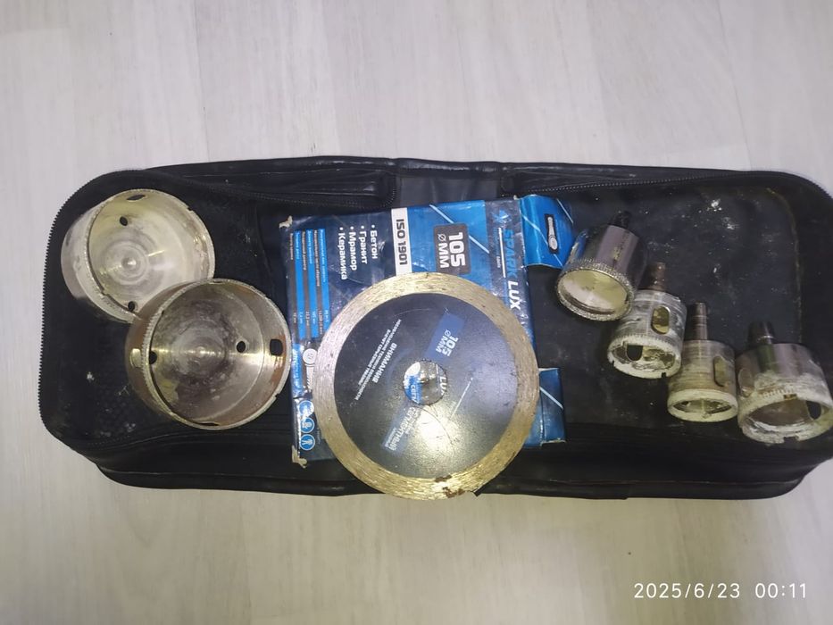 Коронки поткафелю