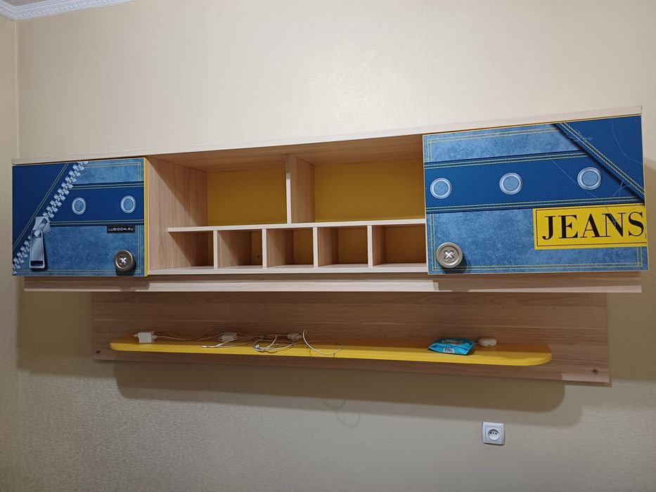 Продам полки для книг