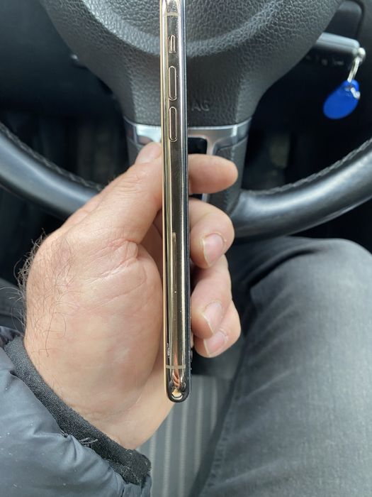 Exact ce este in poze 11 pro