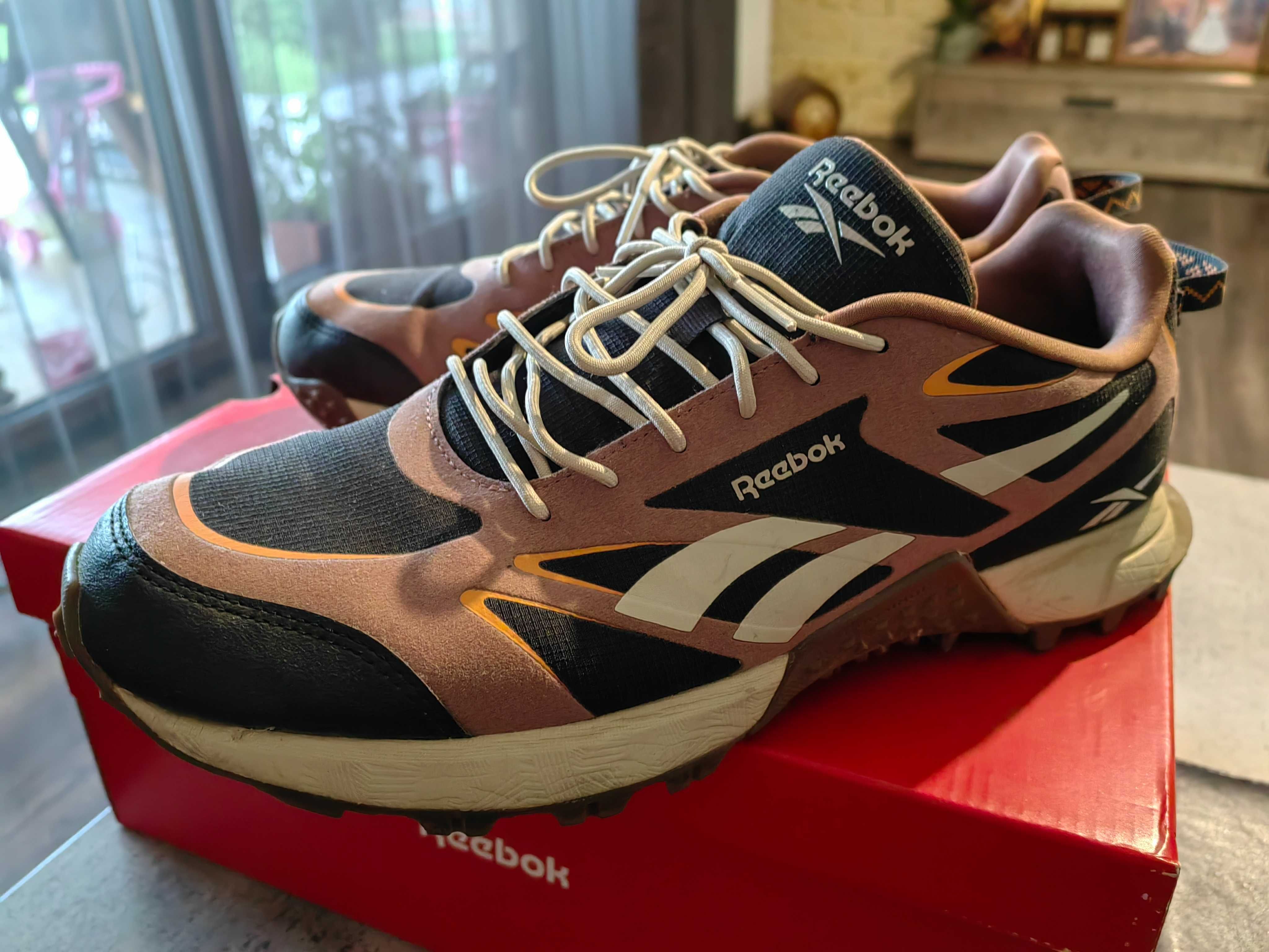 Маратонки Reebok ново
