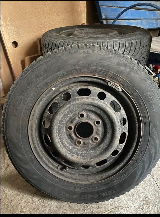 Roti mazda 3 iarna 195 65 15 anvelope Nokian