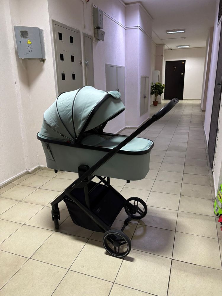 Коляска 2 в  1 прогулочная