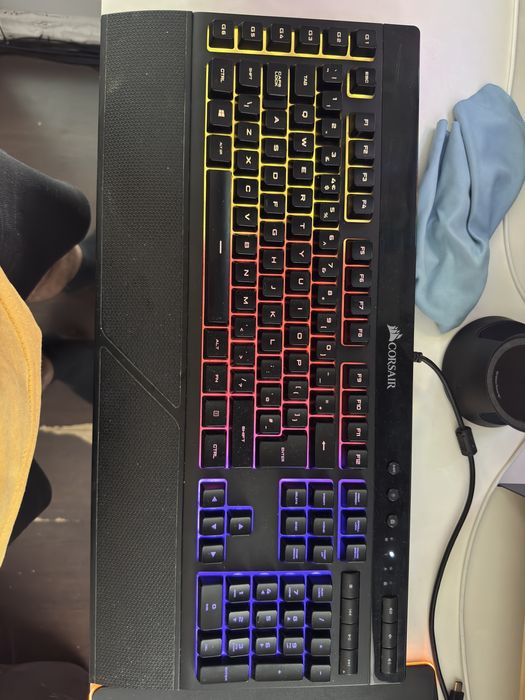 Tastatura Corsair k55 rgb