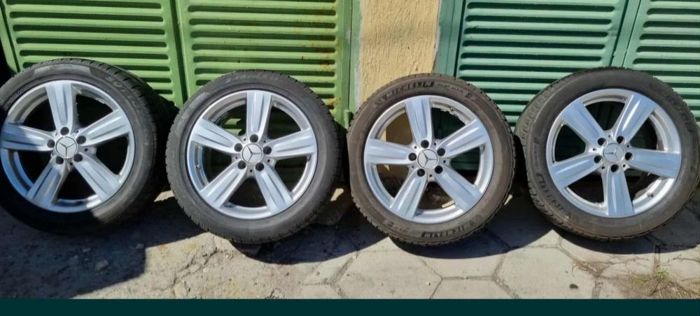 Джанти с гуми за  Мерцедес  245/45/17