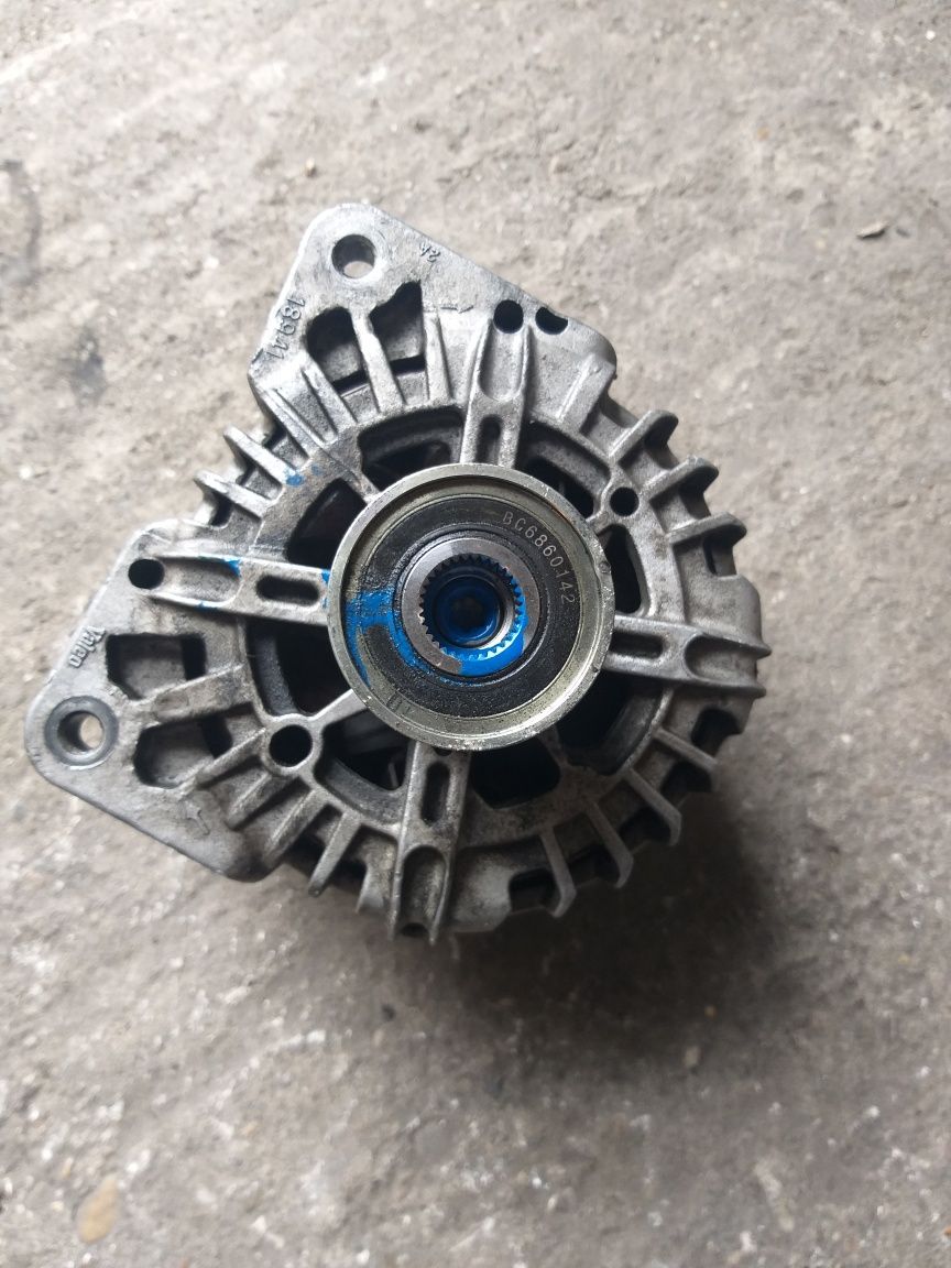 Alternator Renault Trafic 2.0 DCI cod M9R 2007-2010 Opel Vivaro