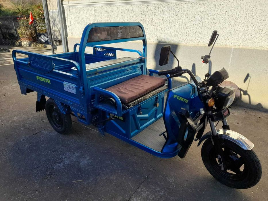 vand triciclu electric