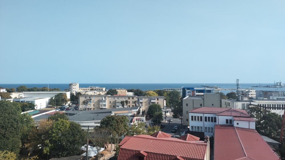 Închiriez garsonieră in centrul orașului, pe termen lung