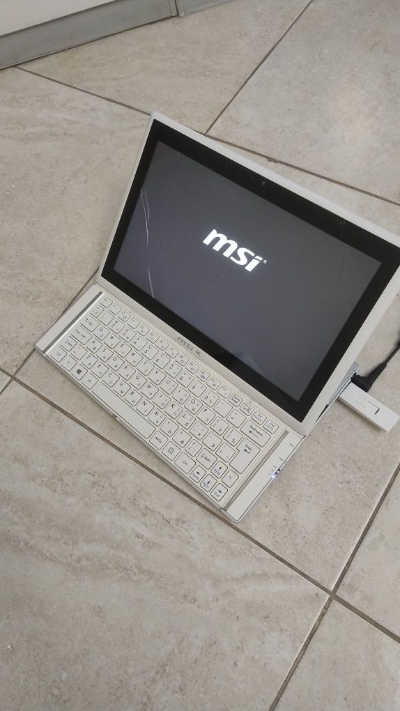 Ноутбук - трансформер MSI slider (без SSD)