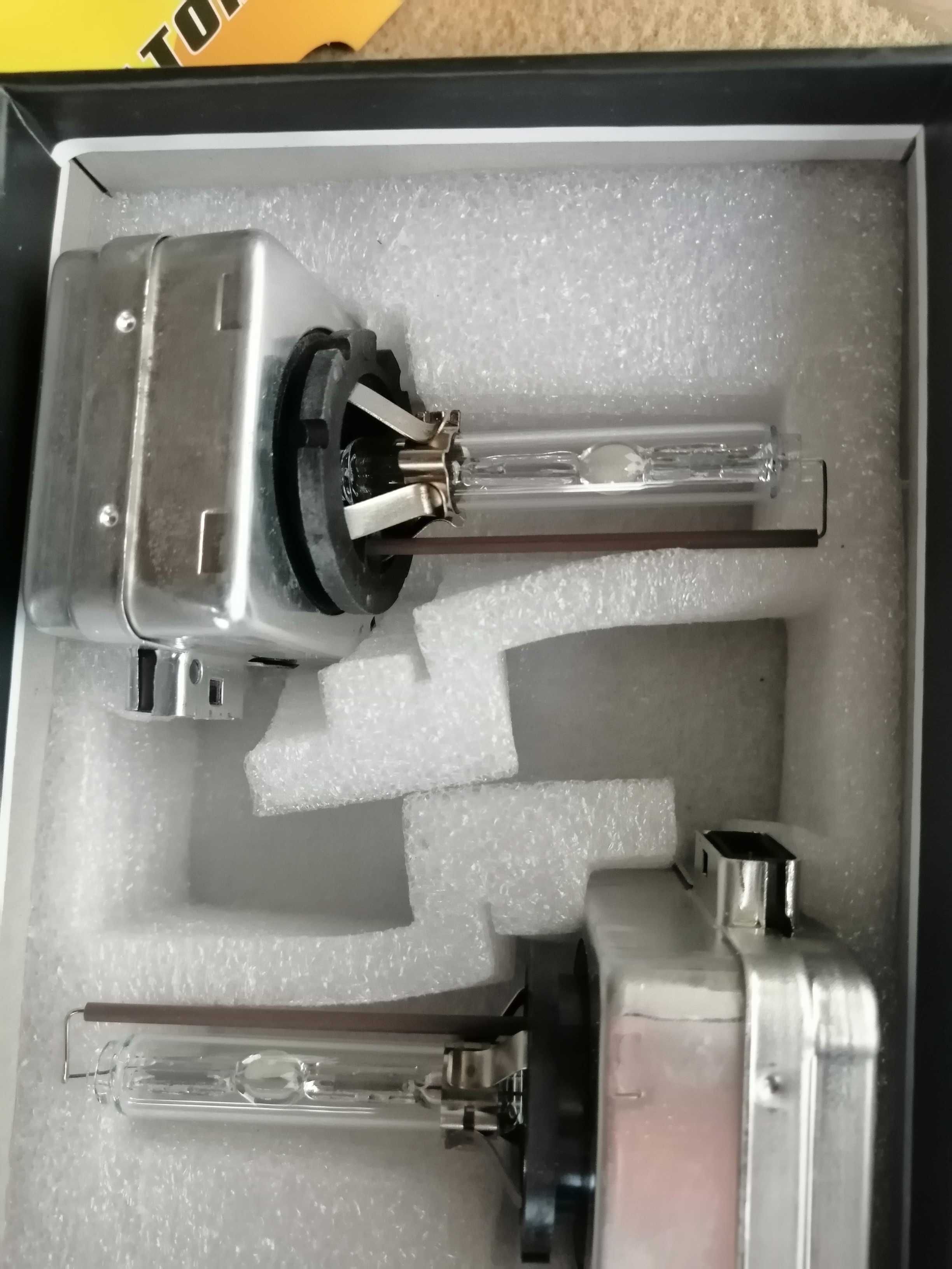 Продавам Крушки d1s 2бр
