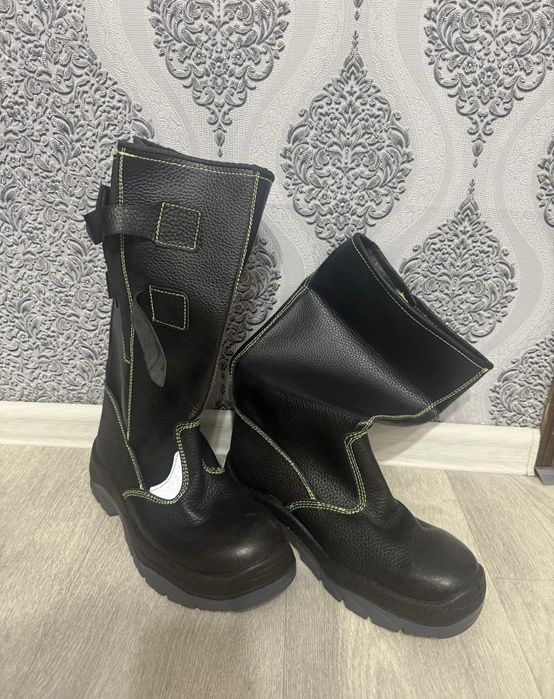 Продам сапоги кирзовые ( новые ).