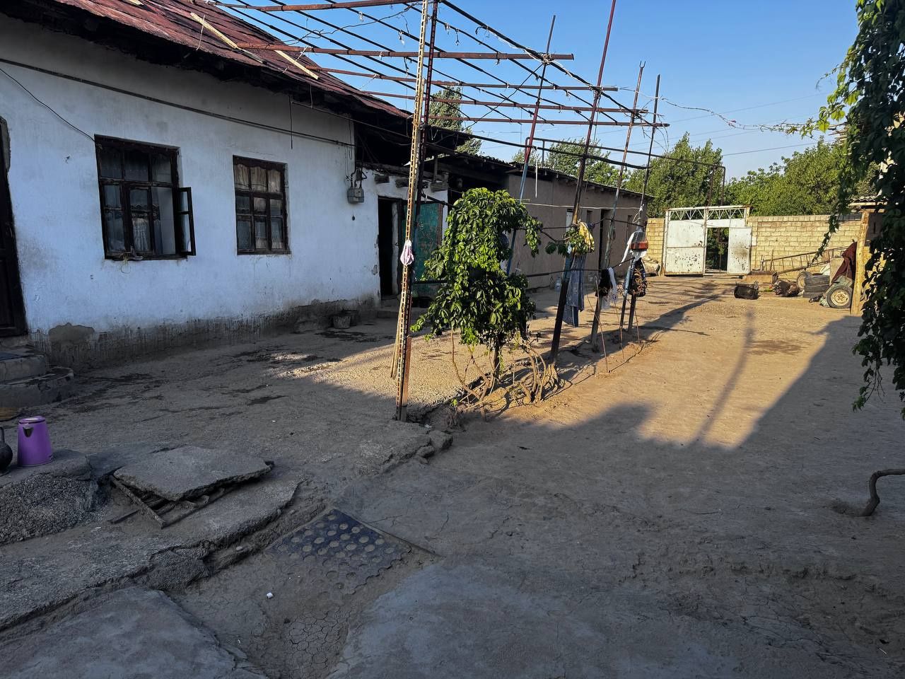 Srochno sotiladi xovli 6 sutiq 4 xona