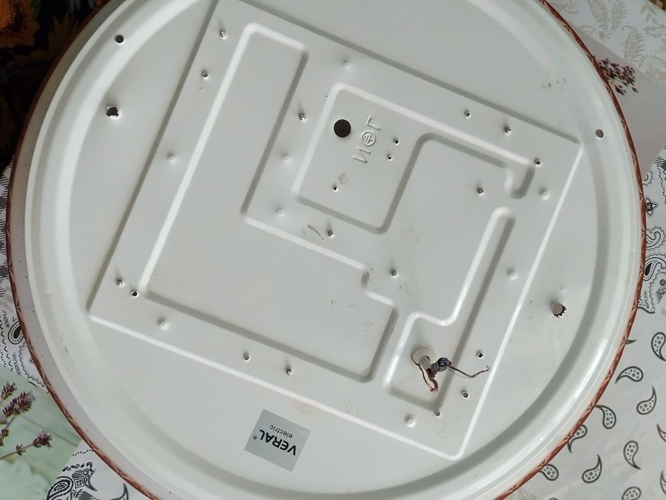 Люстра в хорошем состоянии