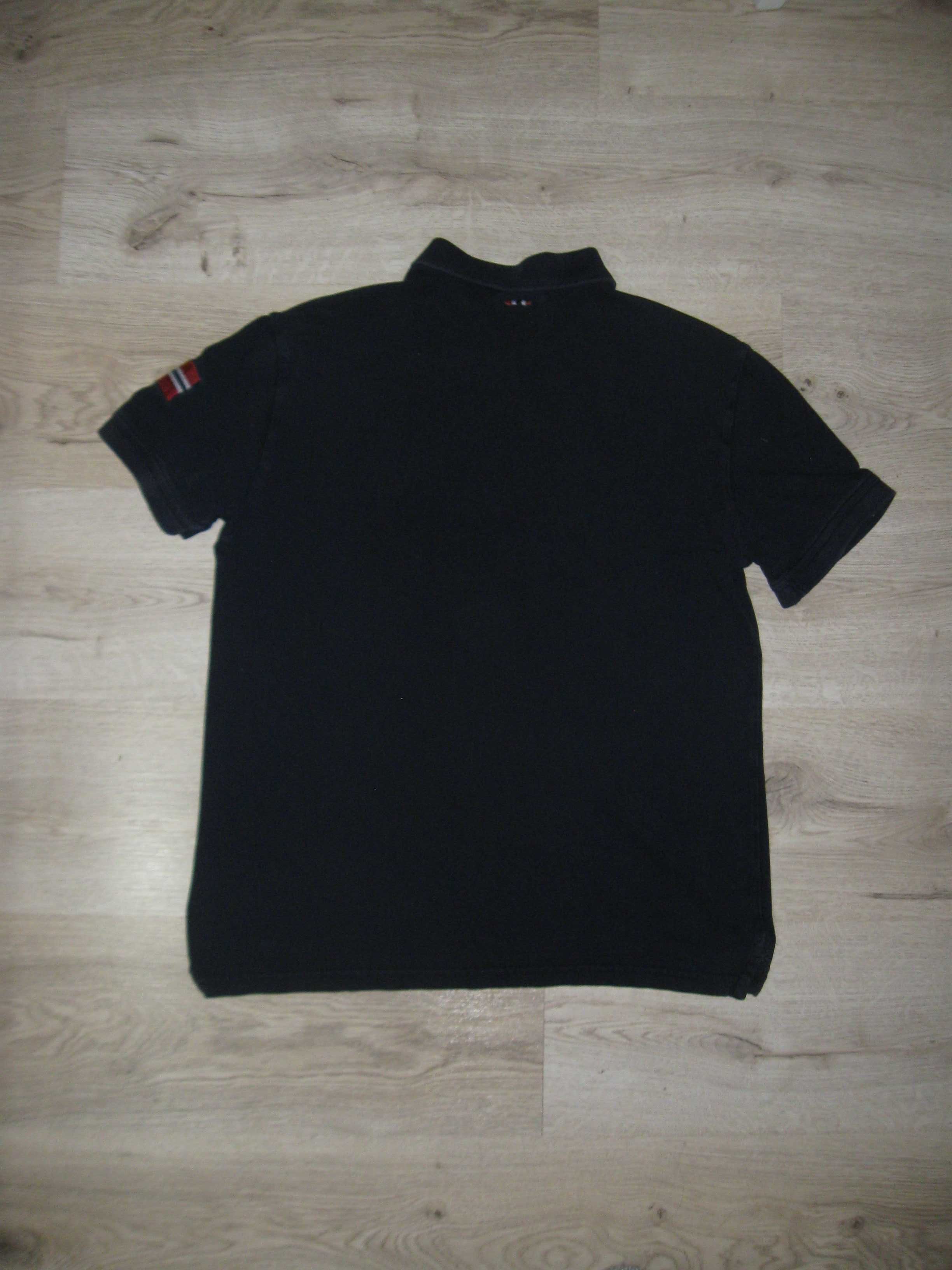 Napapijri оригинална памучна тениска с яка М размер