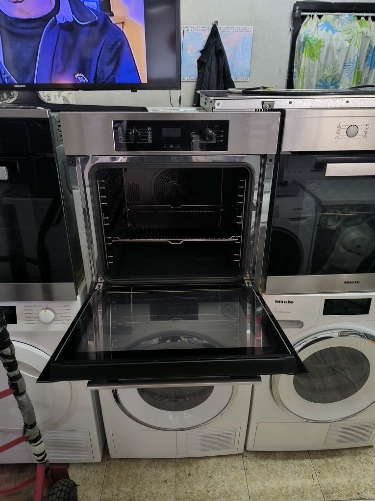 Фурна Miele H2267B - 76 литра.