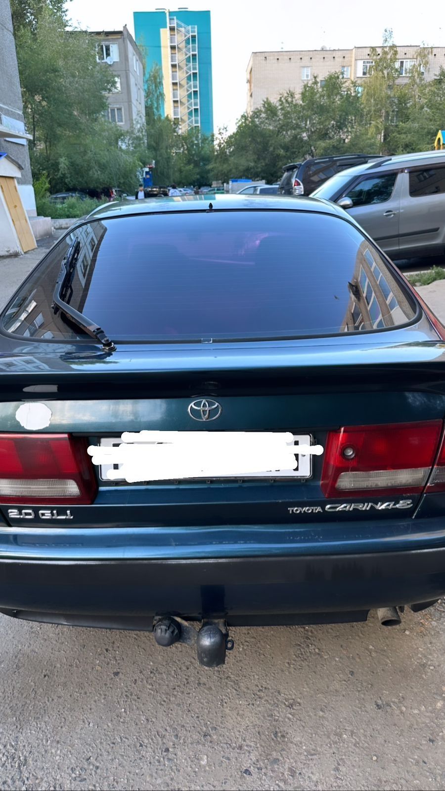 Машина Toyota Carina E