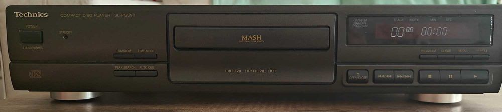 CD плеър Technics SL-PG390 с MASH декодер
