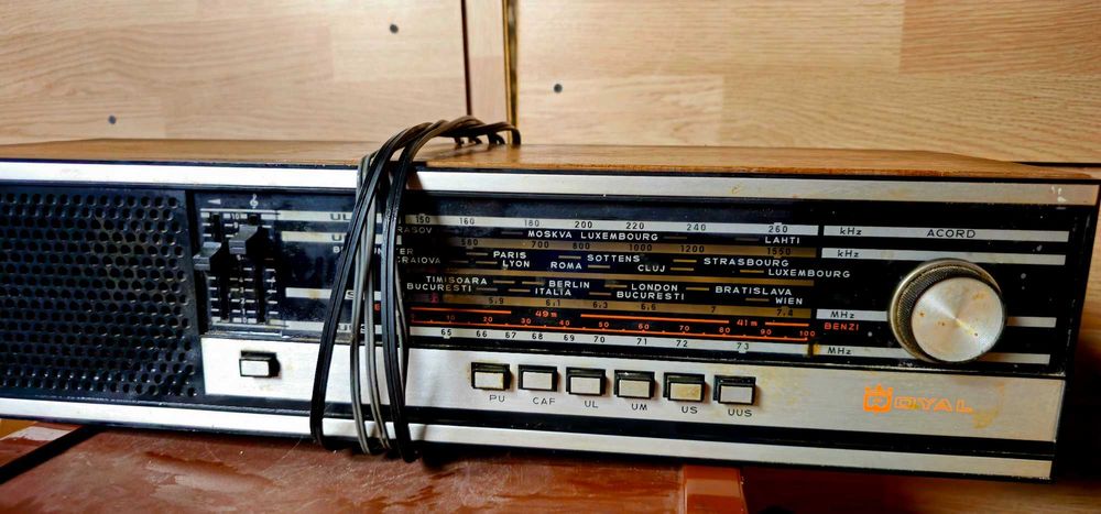 Radio S734TE ROYAL Electronica București 1976