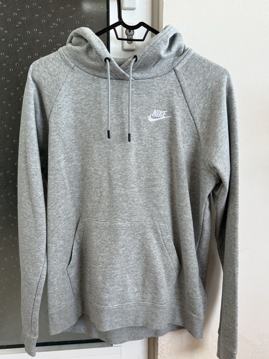 Nike суитшърт Essentials