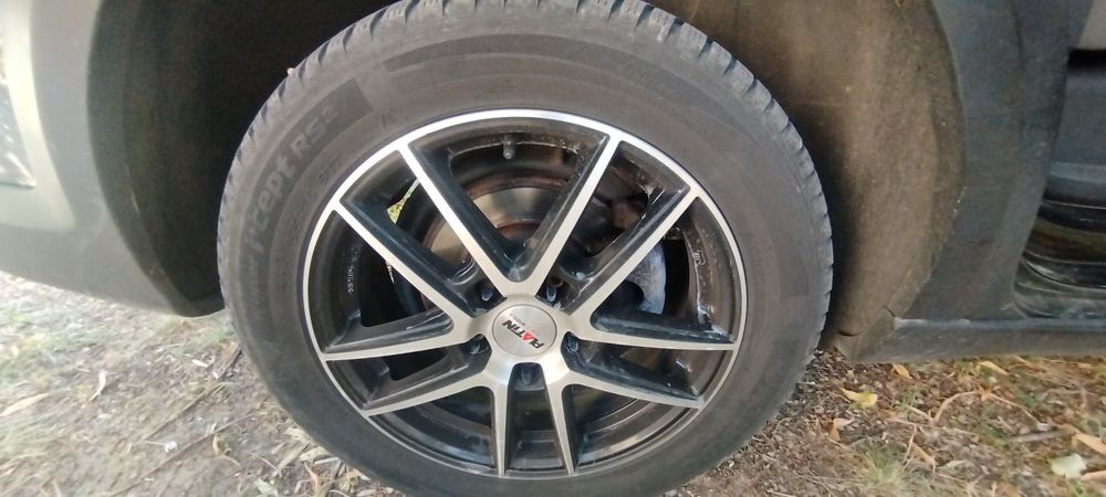 VW Touran cross an 2010