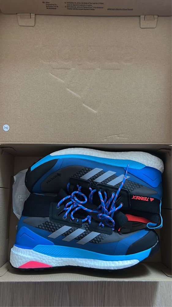 Обувки adidas TERREX Free Hiker Gore-tex GZ0356