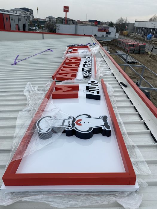 Reclame -casete luminoase-litere volumetrice -panouri publicitare -