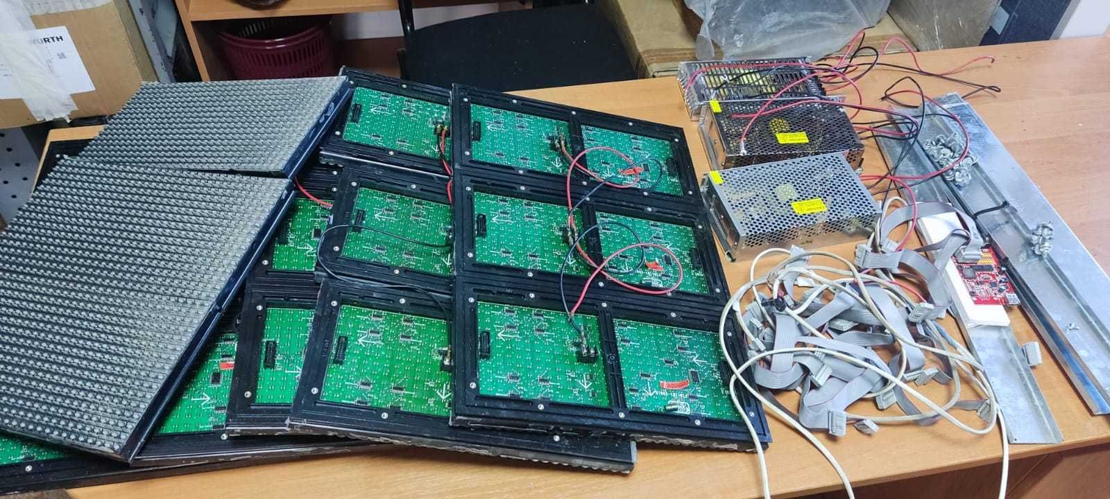 Бегущая строка на запчасти б/у 12000 ТЕНГЕ