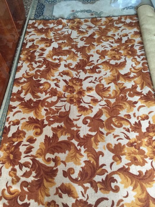 Продаётся;Ковёр  2,0 х 3,0