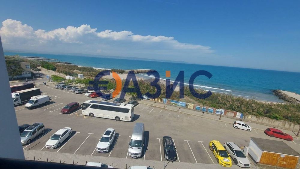 Тристаен апартамент в комплекс Golden Sea View, 96 кв.м., Поморие,