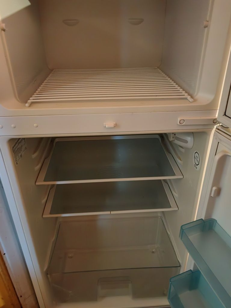 Congelator si frigider