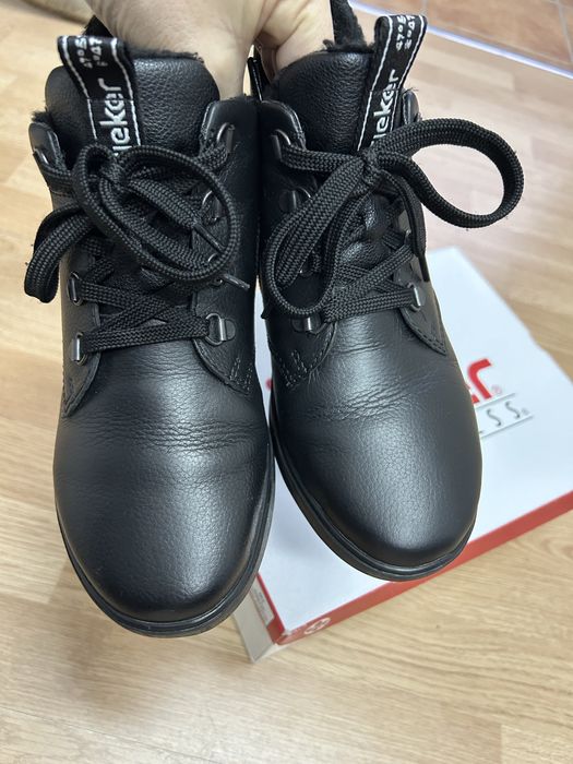 Ghete Rieker mărimea 38