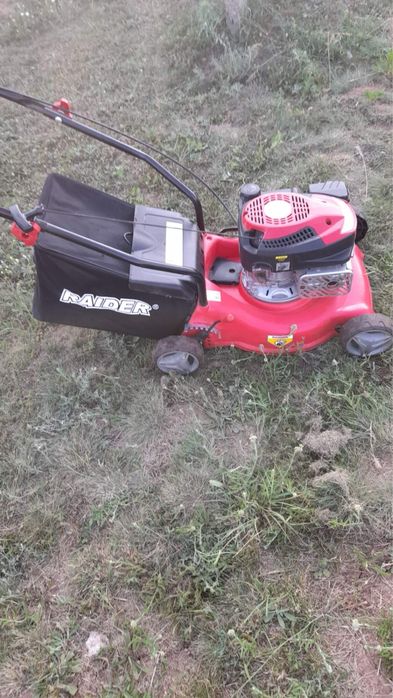 Бензинова косачка Raider