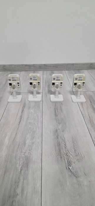 4x Hikvision DS-2CD2442FWD-IW — 4MP / 2K, Wi-Fi, 2.8mm (IR defect)