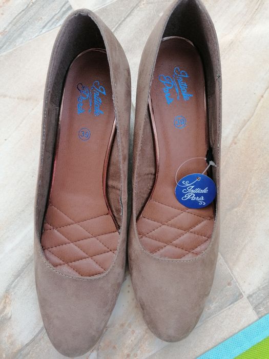 Нови обувки, велур