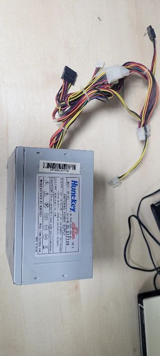 Блок питания Huntkey 300W бу.