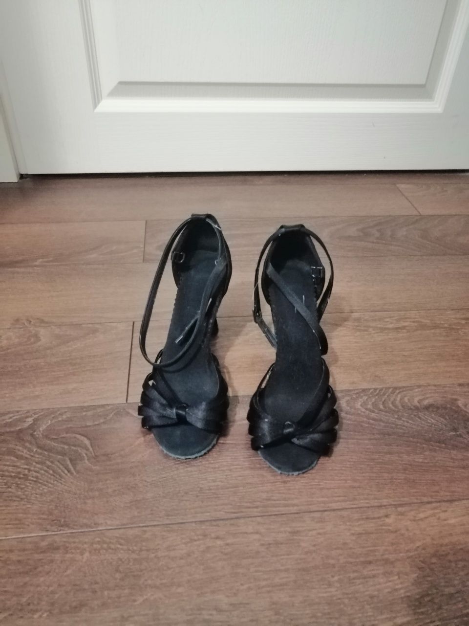 Обувки за латино танци - салса, бачата, кизомба, 36 номер