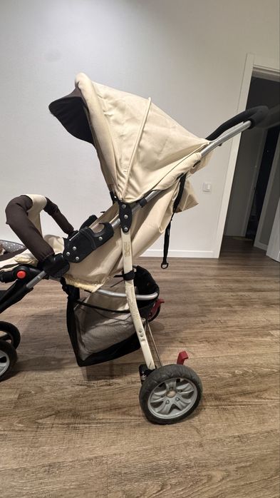 Коляска прогулочная