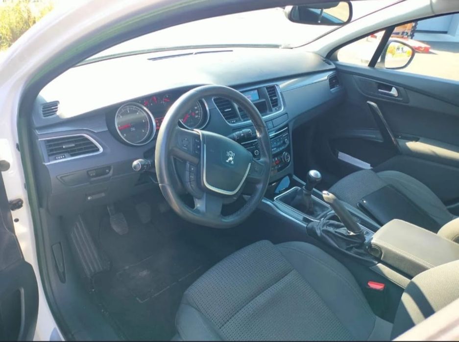 Vand sau schimb peugeot 508