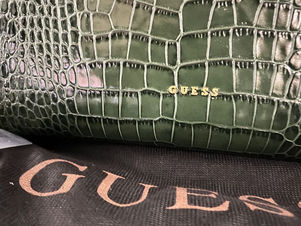 Guess Cristina real leather. 100% оригинал.Нова с всички етикети!