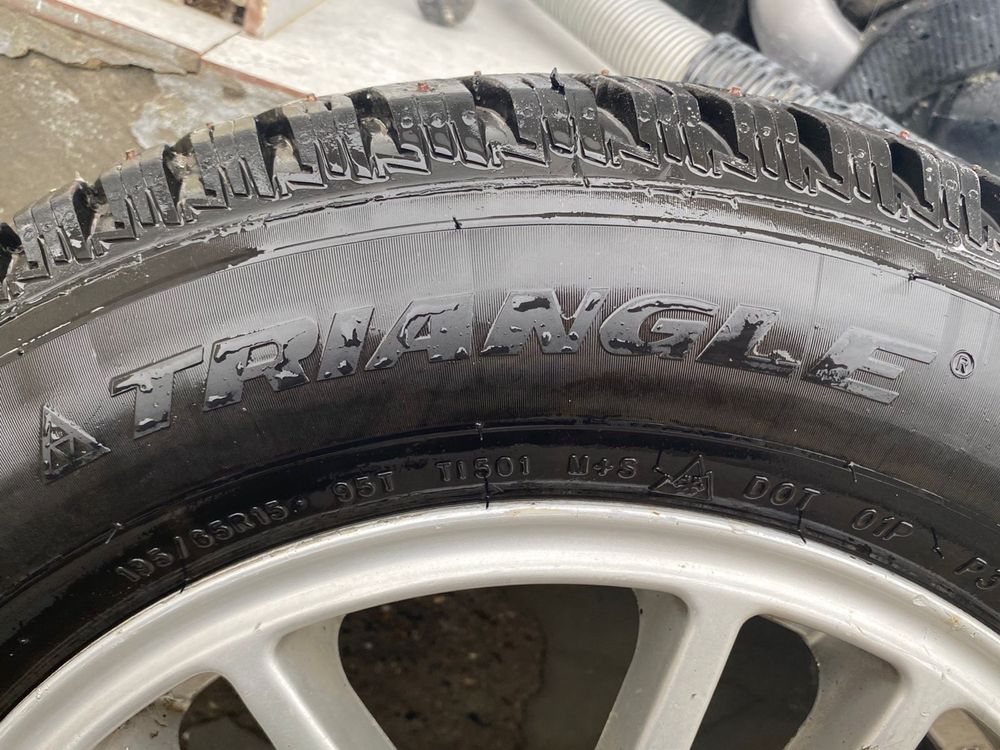 Продаю комплек покрышки 195/65R15