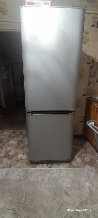 Холодильник б/у Бирюза