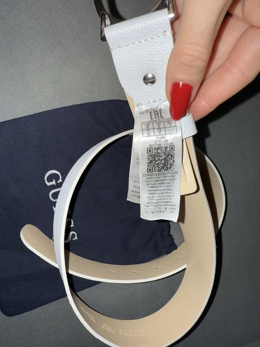 Бял Колан Guess S размер